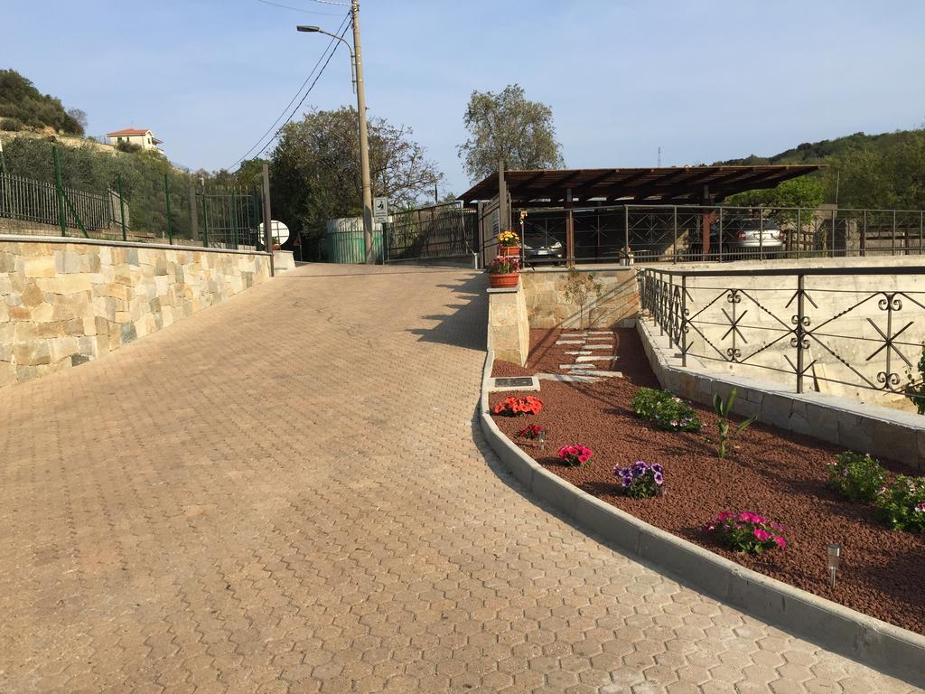 Gli Agrumi Giustenice Bagian luar foto