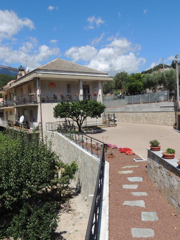 Gli Agrumi Giustenice Bagian luar foto